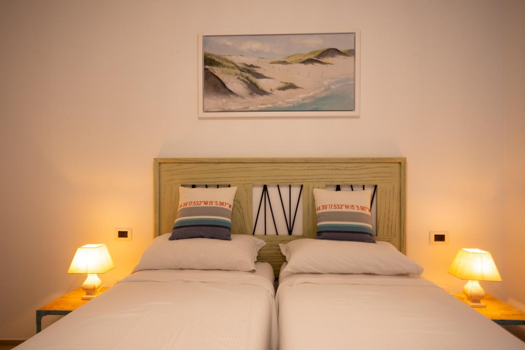 Aparthotel Enaja - Luxury Retreat Budoni Pokoj fotografie