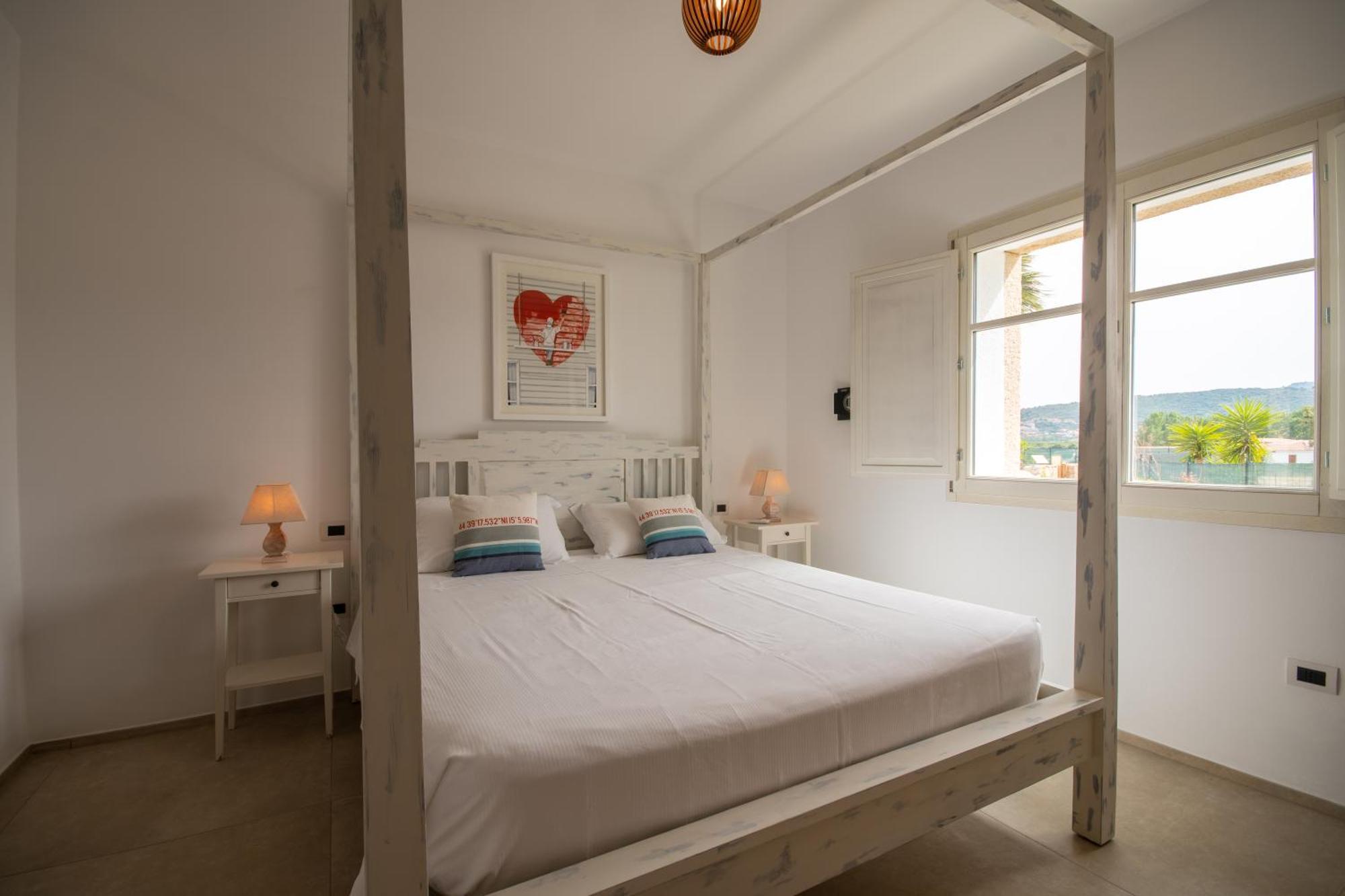 Aparthotel Enaja - Luxury Retreat Budoni Pokoj fotografie